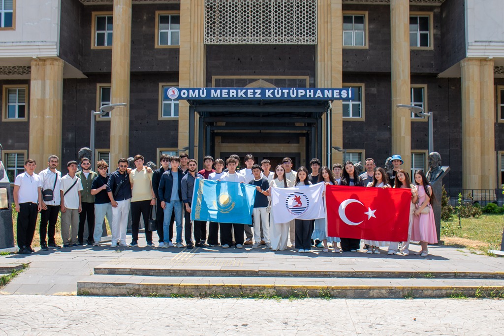 “Türkçe Öğreniyorum, Türkiye'ye Gidiyorum” projesi kapsamında Kazakistanlı öğrenciler OMÜ’de
